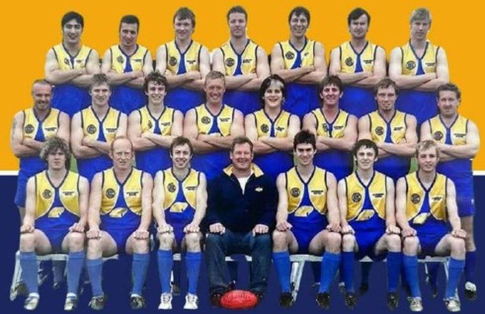 Hatherleigh's 2005 A Grade premiership team in blue and gold
