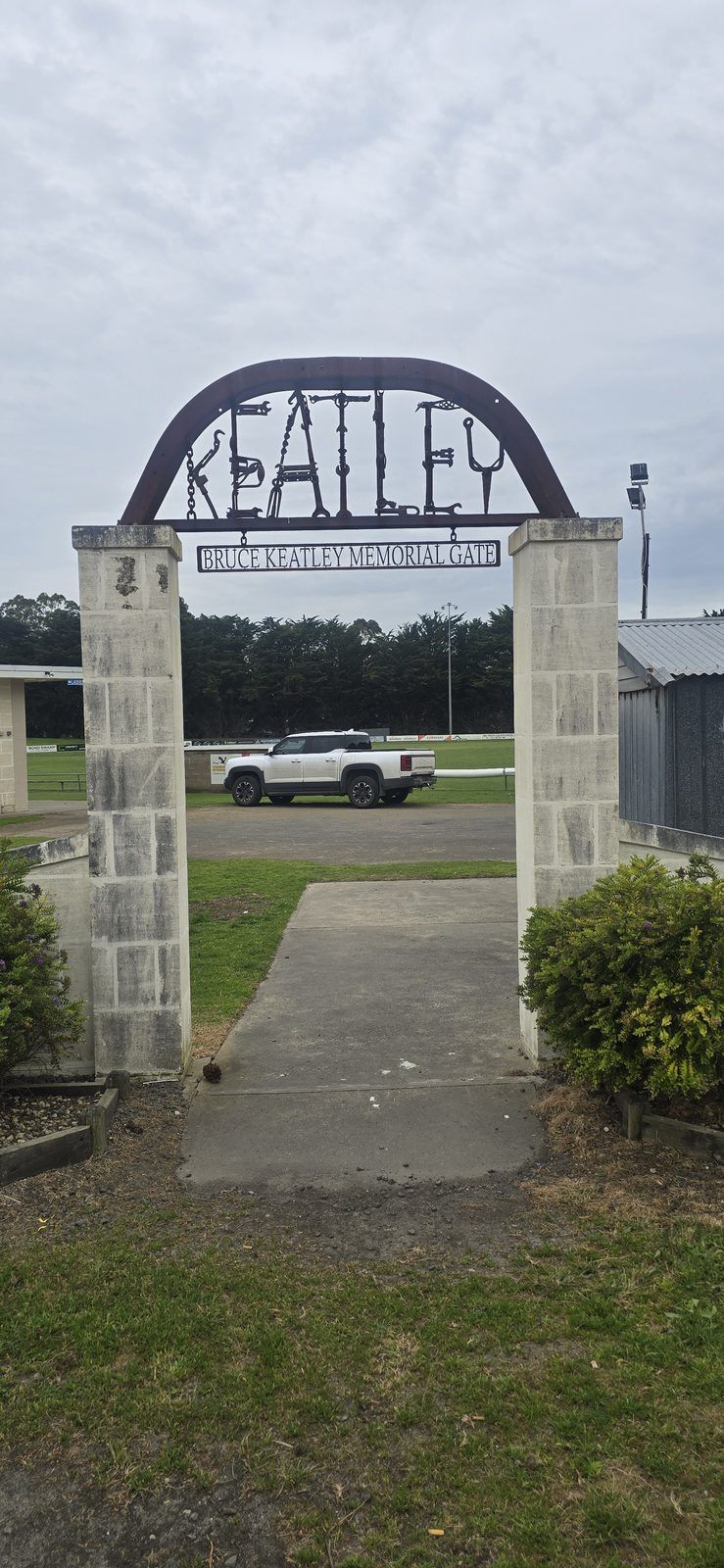 The Bruce Keatley Memorial Gate at the entrance to the Hatherleigh complex