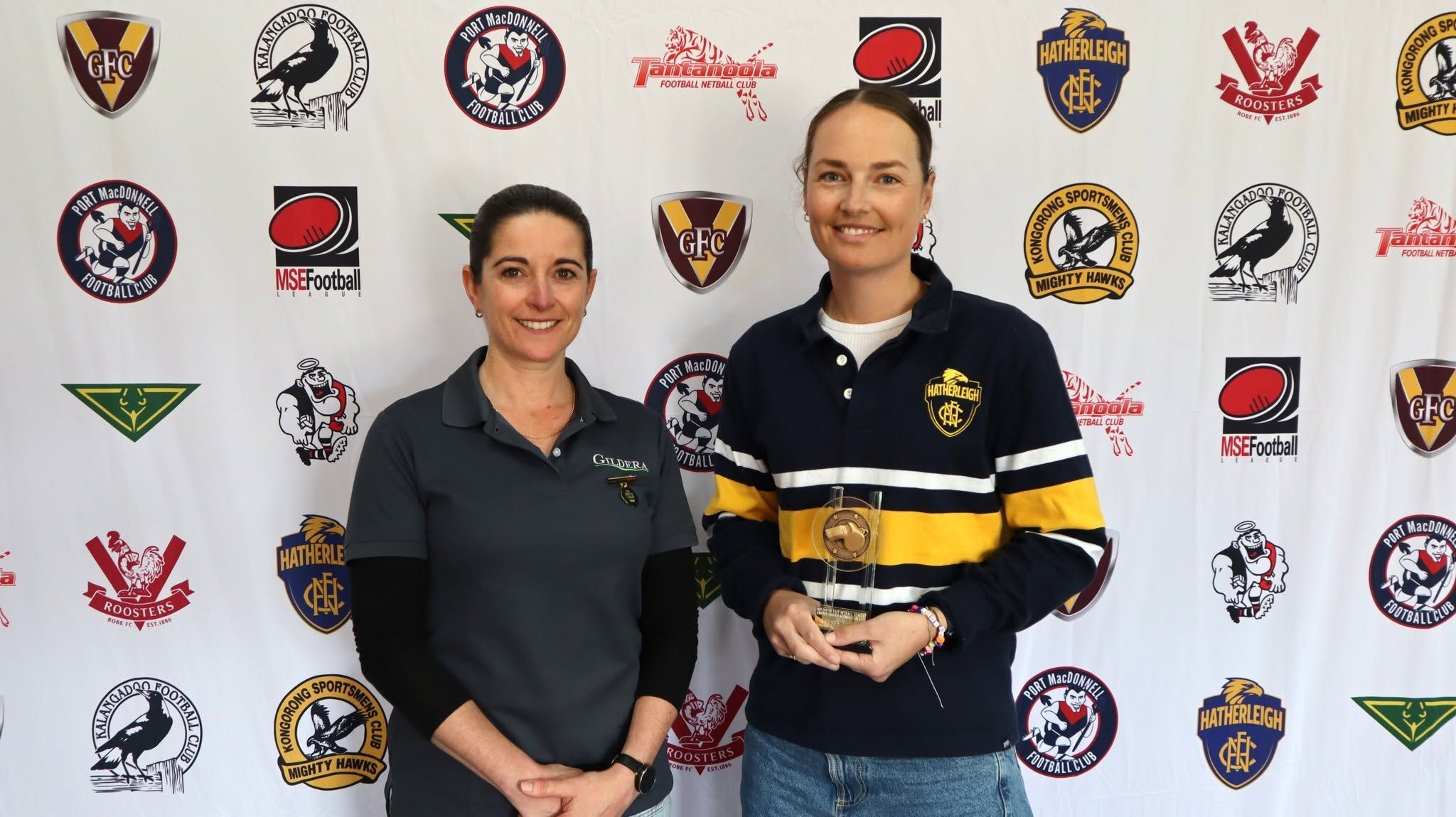 Kelsey Wight (Hatherleigh Netball Club) with the 2026 MSENA Senior Umpire Award