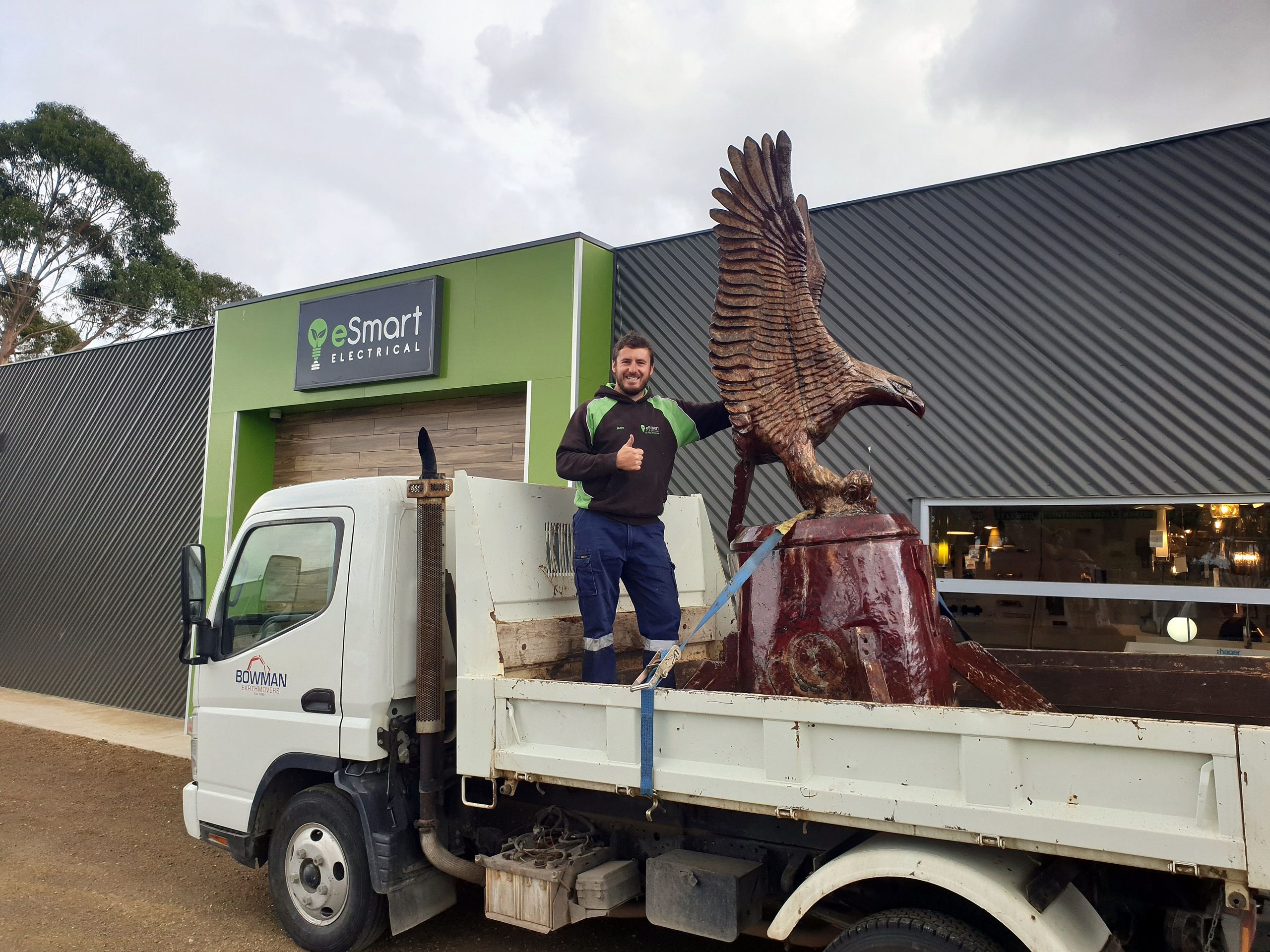 Half a tonne of red gum: how the Eagle landed at Hatherleigh — photo 4